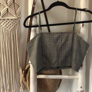 zip up plaid crop top!